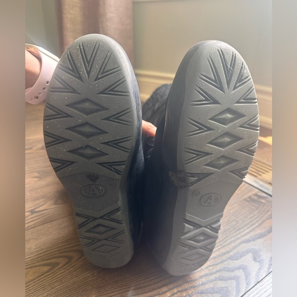 Pajar Lined Women’s Winter Boots - Picture 5 of 8